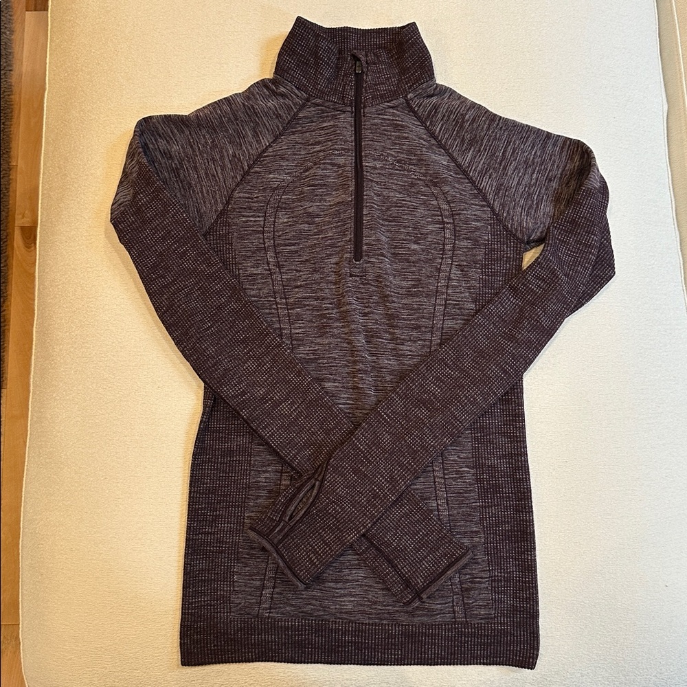 Lululemon athleisure sweater top purple heather